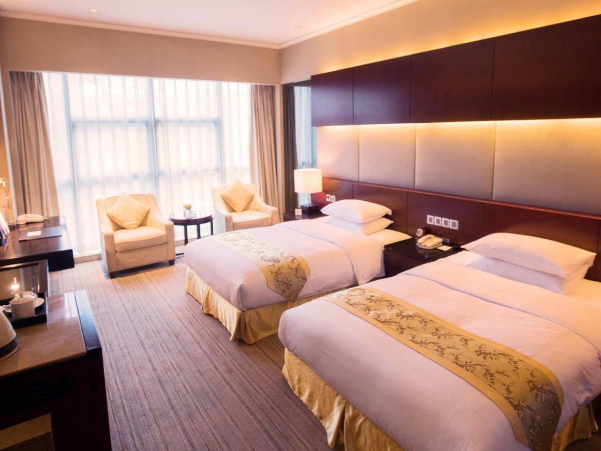 Grand Metropark Hotel Chongqing Exterior photo
